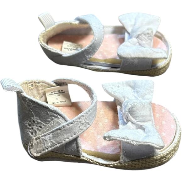 Floral White Bow Stepping Stones Baby Sandals - Picture 2 of 6